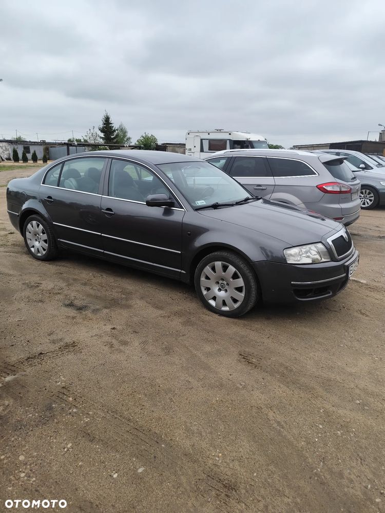 Skoda Superb 2.8 V6 Platinum - 7
