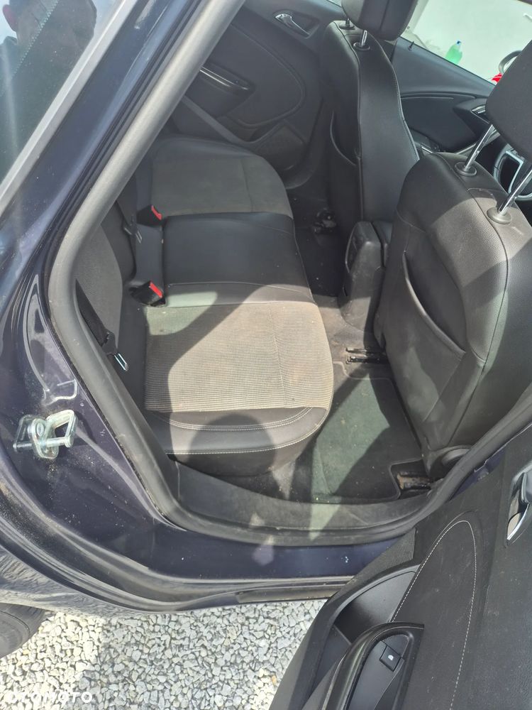 Opel Astra 1.4 ecoFLEX Cosmo - 7