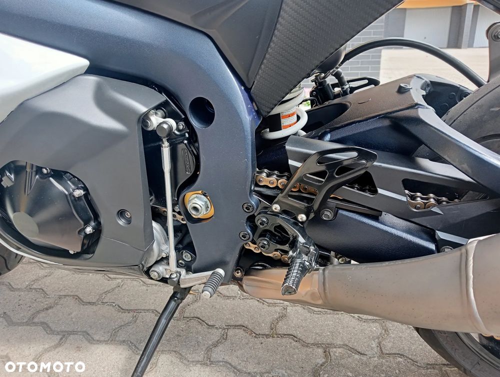 Suzuki GSX-R - 4