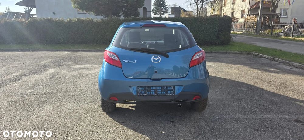 Mazda 2 - 6