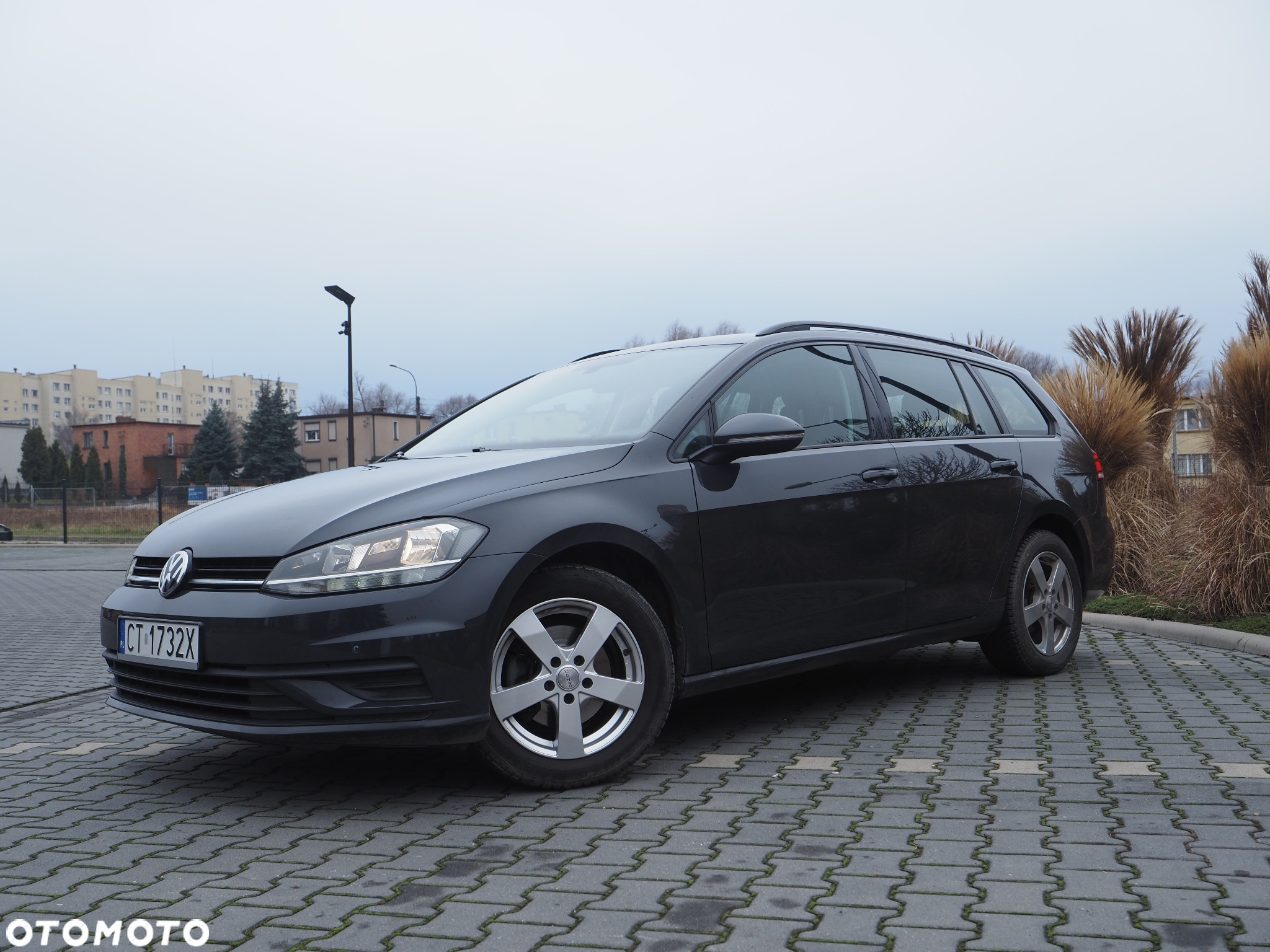 Volkswagen Golf VII 1.0 TSI BMT Trendline - 6