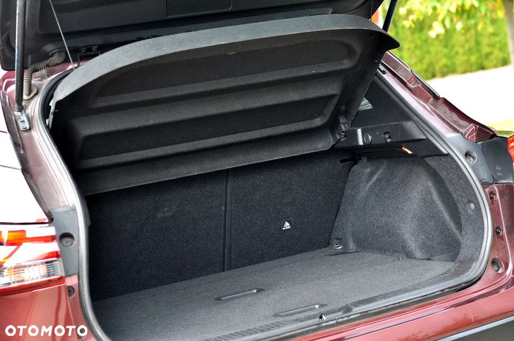 Nissan Qashqai 1.3 DIG-T mHEV N-Connecta - 23