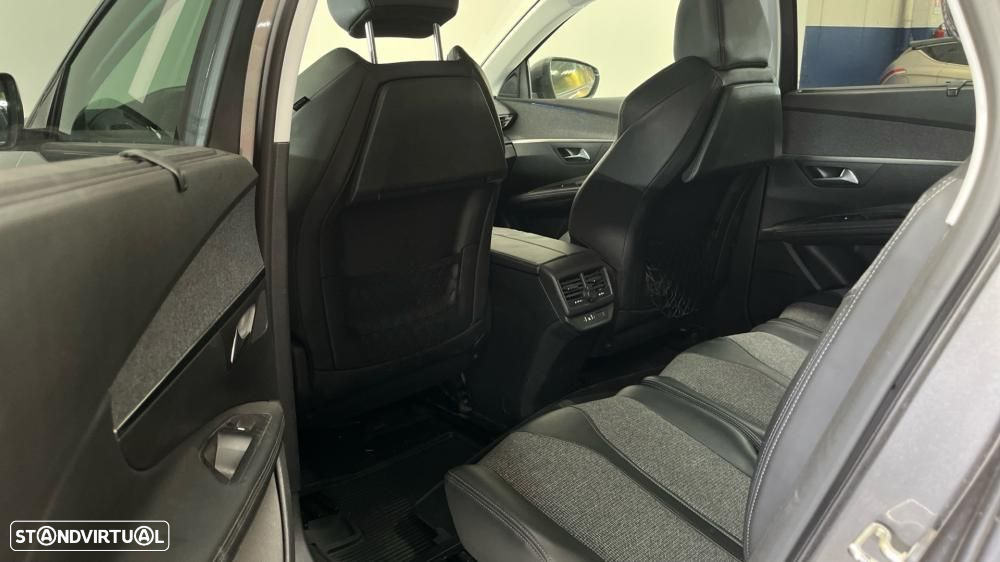 Peugeot 5008 1.5 BlueHDi Allure - 10