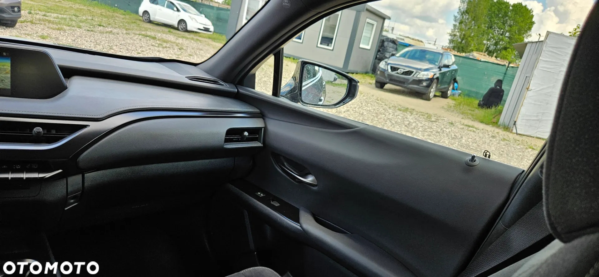 Lexus UX 250h - 27