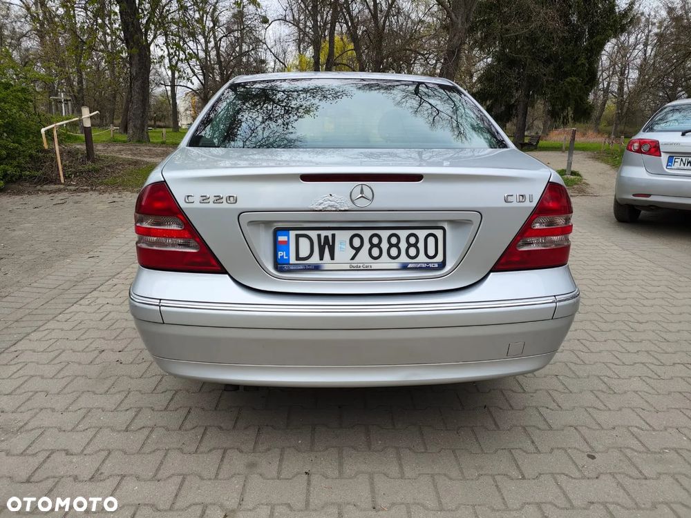 Mercedes-Benz Klasa C 220 CDI Elegance - 10