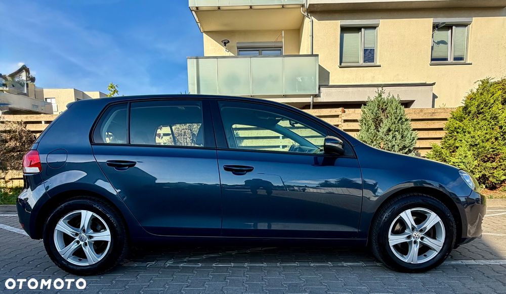 Volkswagen Golf - 16