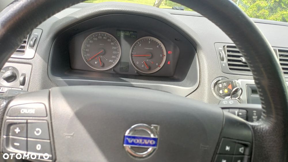 Volvo V50 2.0D Momentum - 9