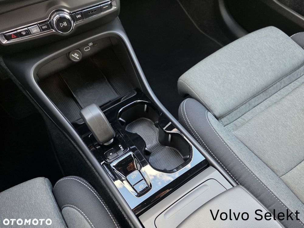 Volvo XC 40 - 29