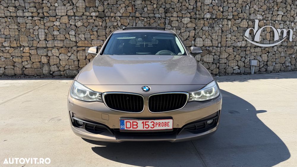 BMW Seria 3 320d Aut. Sport Line - 2