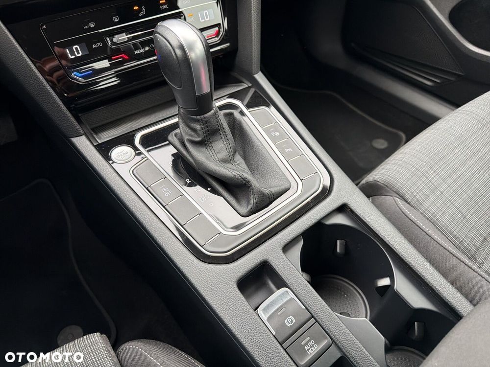 Volkswagen Passat 1.5 TSI EVO Business DSG - 16