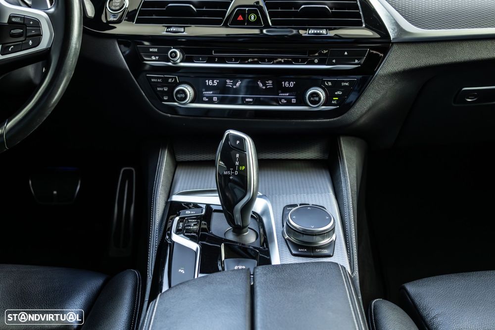BMW M550d xDrive Auto - 25