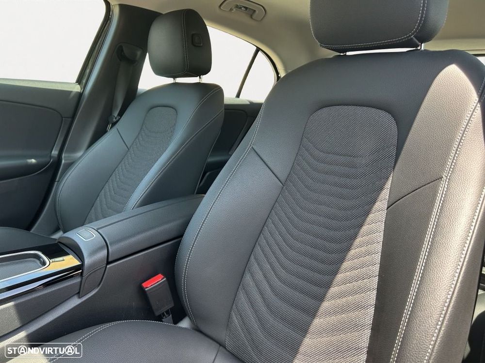 Mercedes-Benz A 250 — fotografia 8