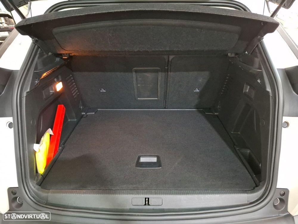 Peugeot 3008 1.5 BlueHDi Allure EAT8 - 7