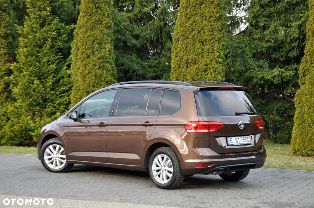 Volkswagen Touran - 13