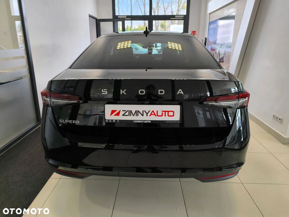 Skoda Superb 2.0 TDI SCR 4x4 Edition 130 DSG - 9