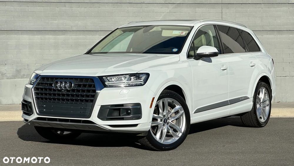 Audi Q7 - 1