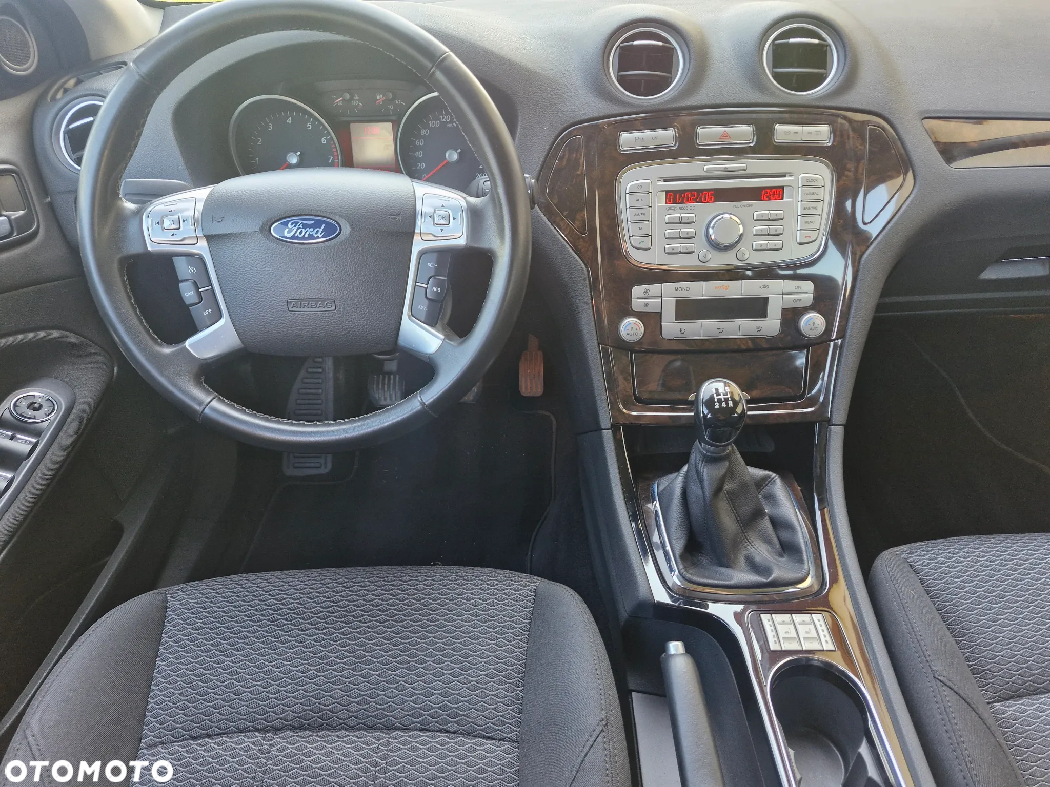 Ford Mondeo 2.0 FF Titanium - 18