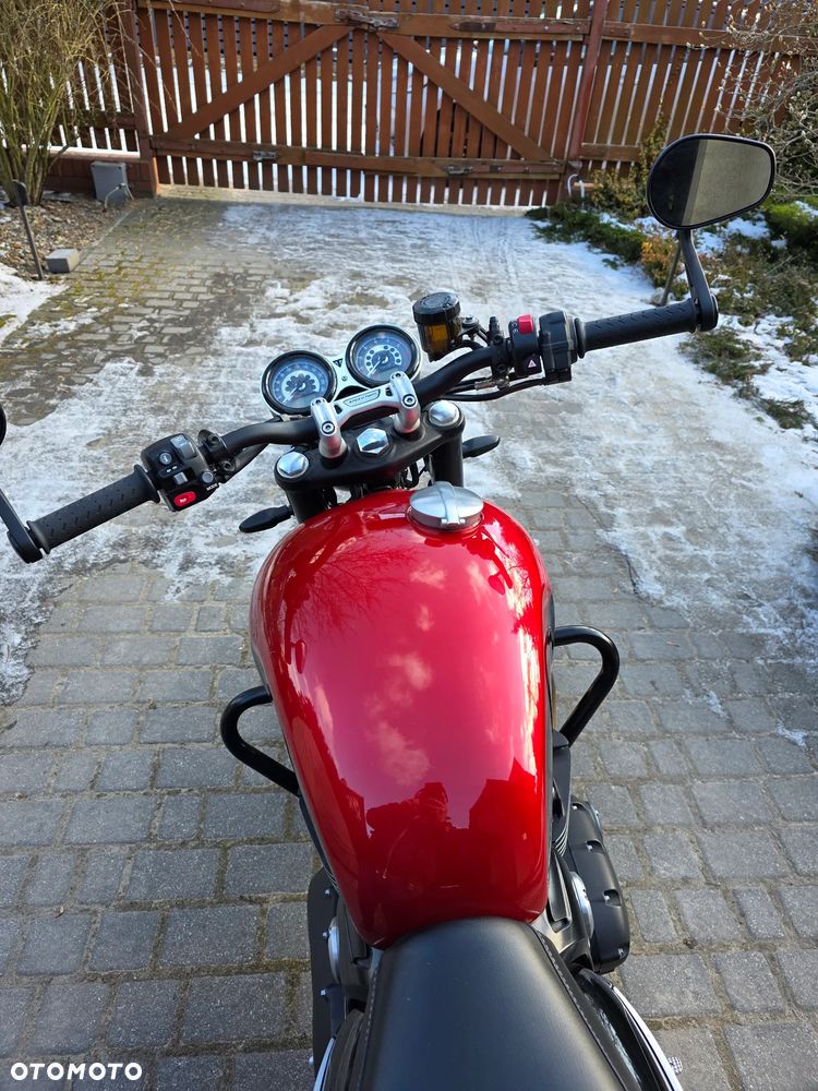 Triumph Speed Twin - 4