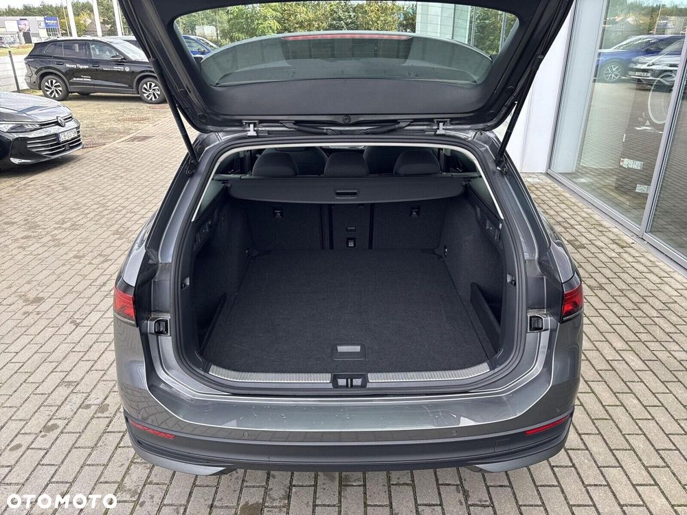 Volkswagen Passat - 10