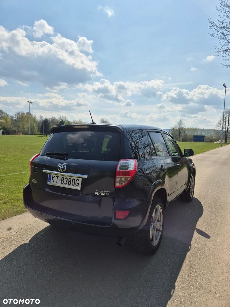 Toyota RAV4 2.2 D-CAT 2010 - 6