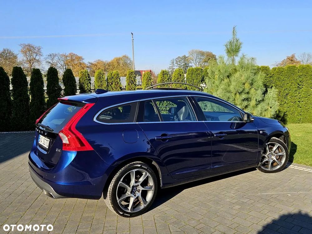 Volvo V60 D4 Drive-E Ocean Race - 11