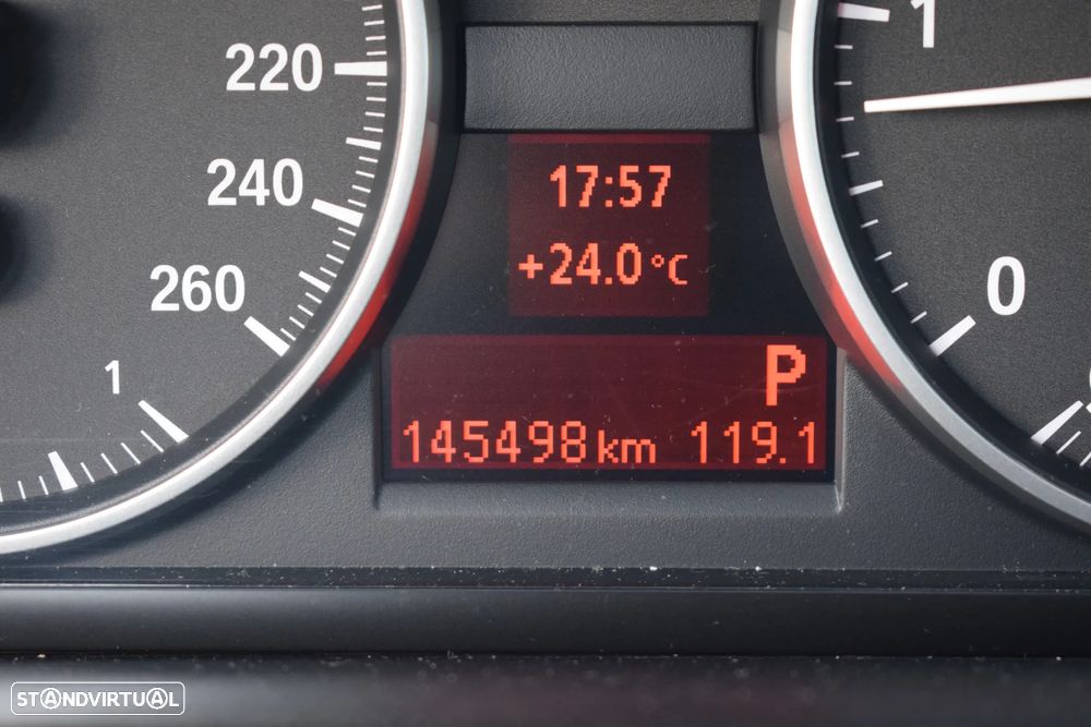 BMW 320 d Coupe Auto - 16