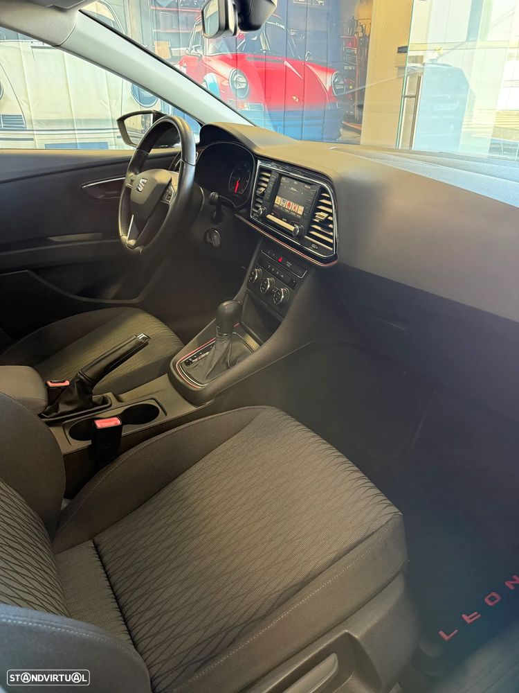 SEAT Leon 1.6 TDI Style DSG S/S - 8