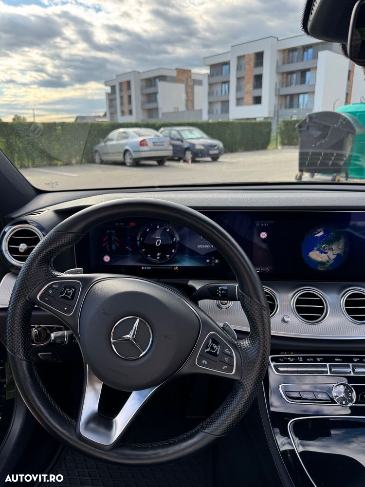 Mercedes-Benz E 220 d 9G-TRONIC - 22