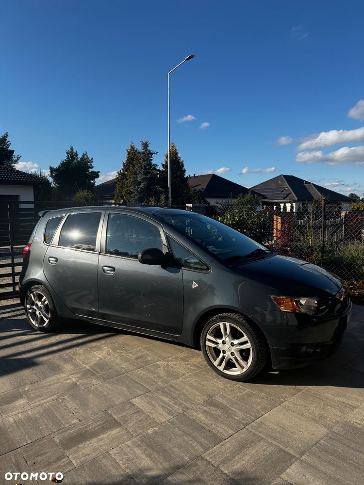 Mitsubishi Colt 1.5 Invite - 1