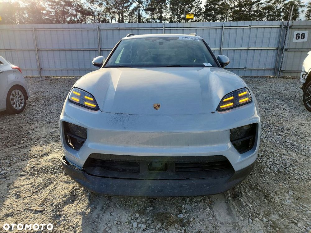 Porsche Macan - 5