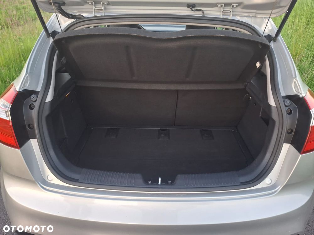 Kia Rio 1.2 ISG Dream Team Edition - 27