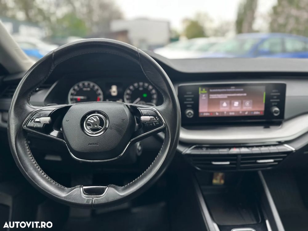 Skoda Octavia 2.0 TDI DSG Ambition - 10