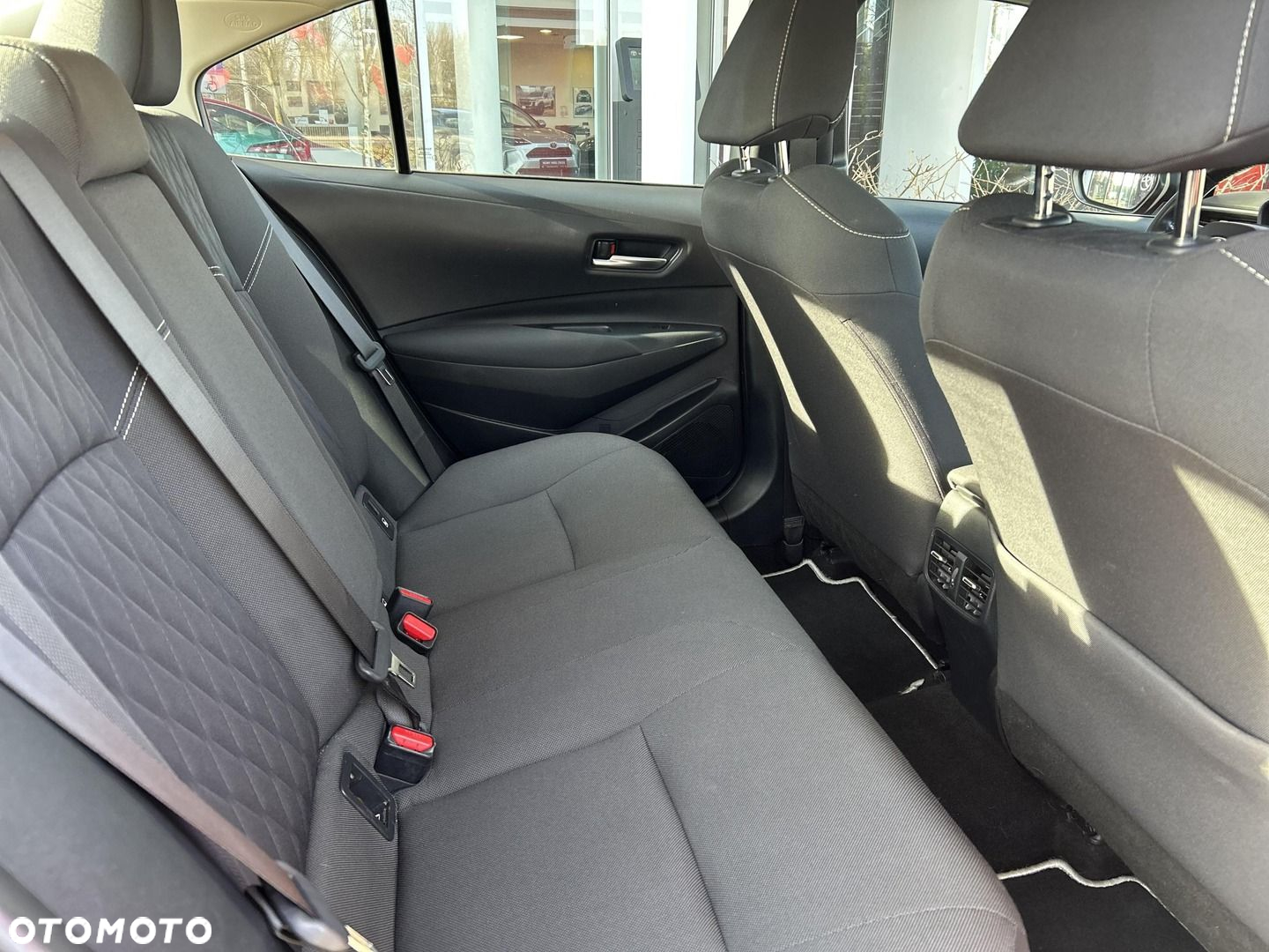 Toyota Corolla - 17