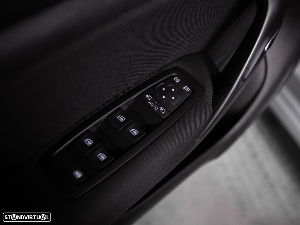 Renault Mégane 1.5 Blue dCi Limited - 13