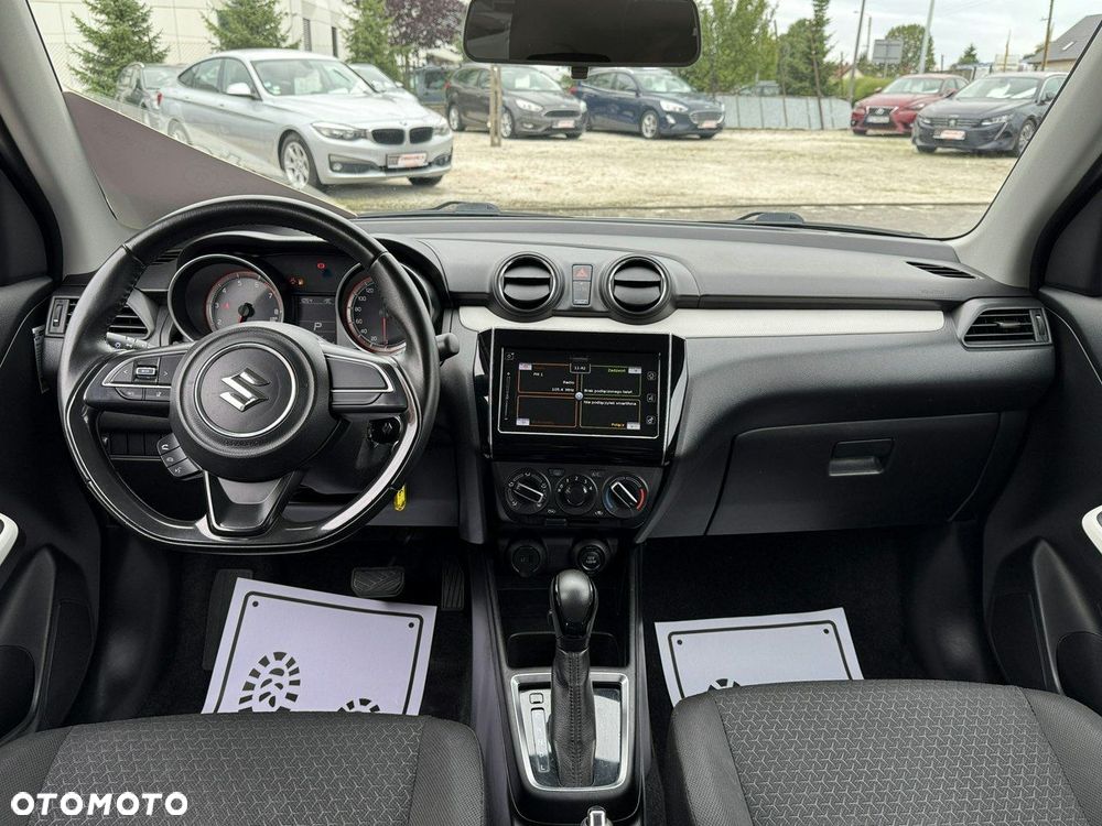 Suzuki Swift 1.2 Premium Plus CVT - 19
