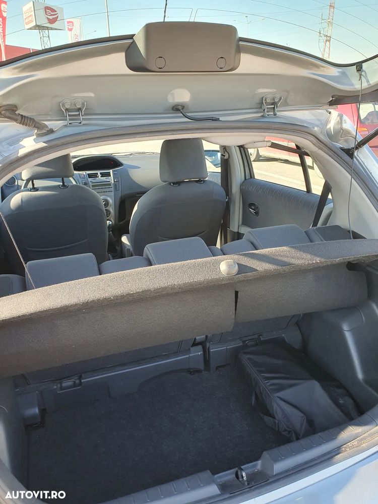 Toyota Yaris 1.3 Luna - 13