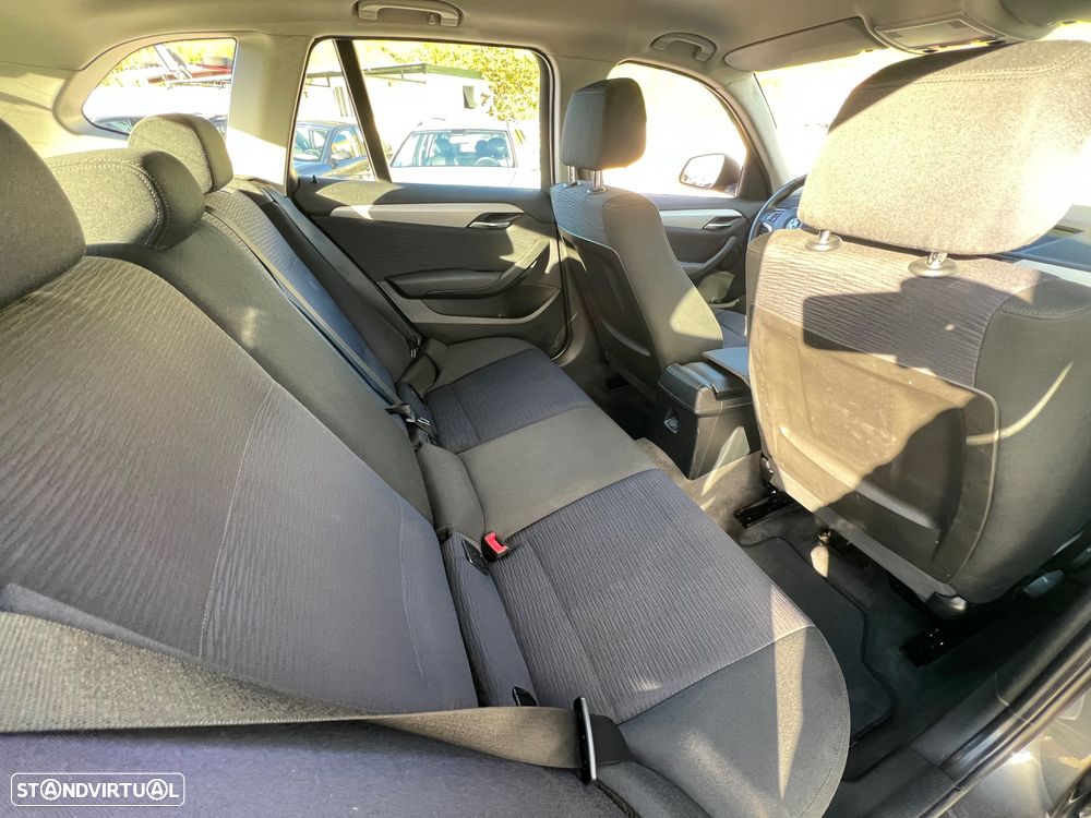 BMW X1 18 d sDrive Auto - 8