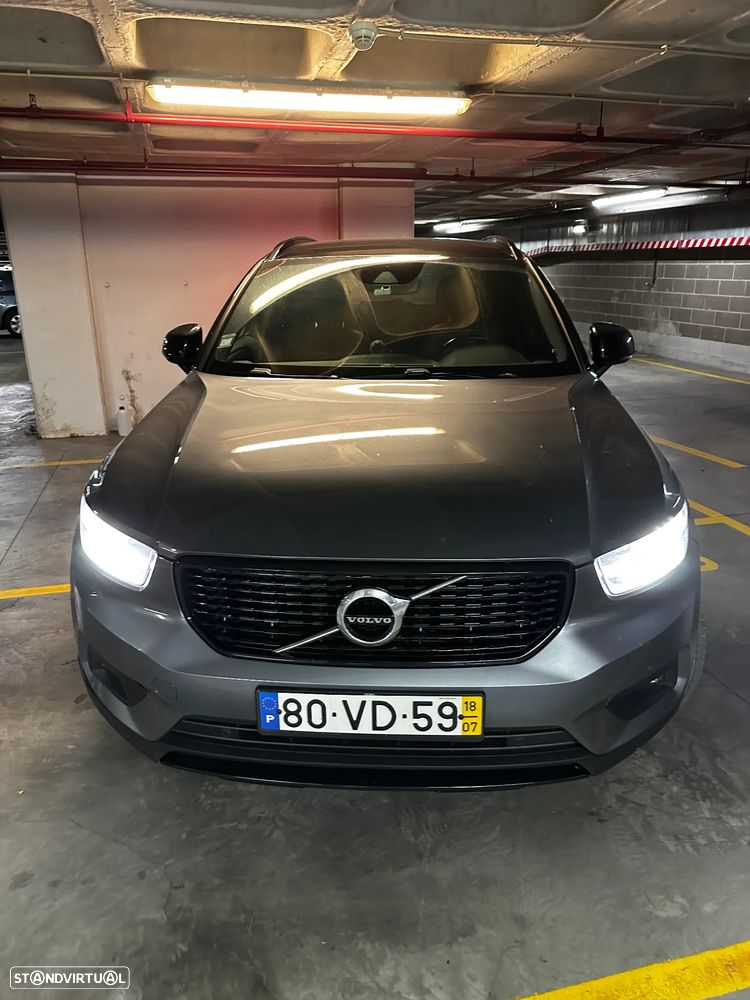 Volvo XC 40 2.0 T4 R-Design - 3