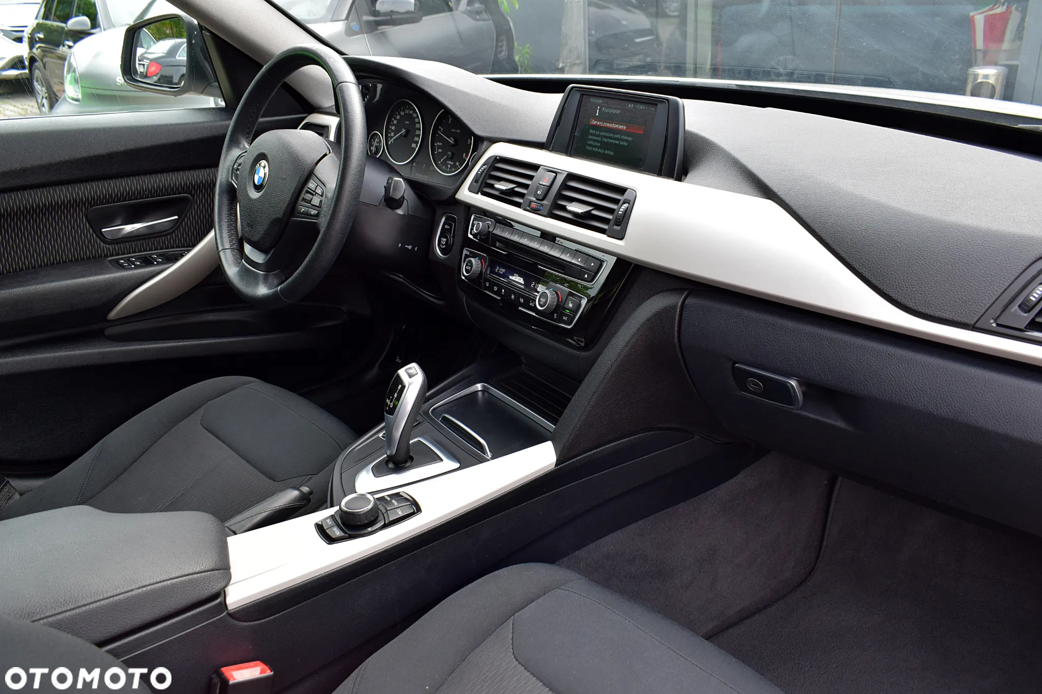 BMW 3GT 318d Business Edition - 9
