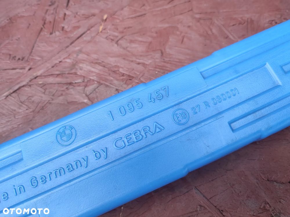 BMW E46 ORYGINALNY TRÓJKĄT OSTRZEGAWCZY + OSŁONA O NR. 1 095 457  OEM W BARDZO DOBRYM STANIE - 7