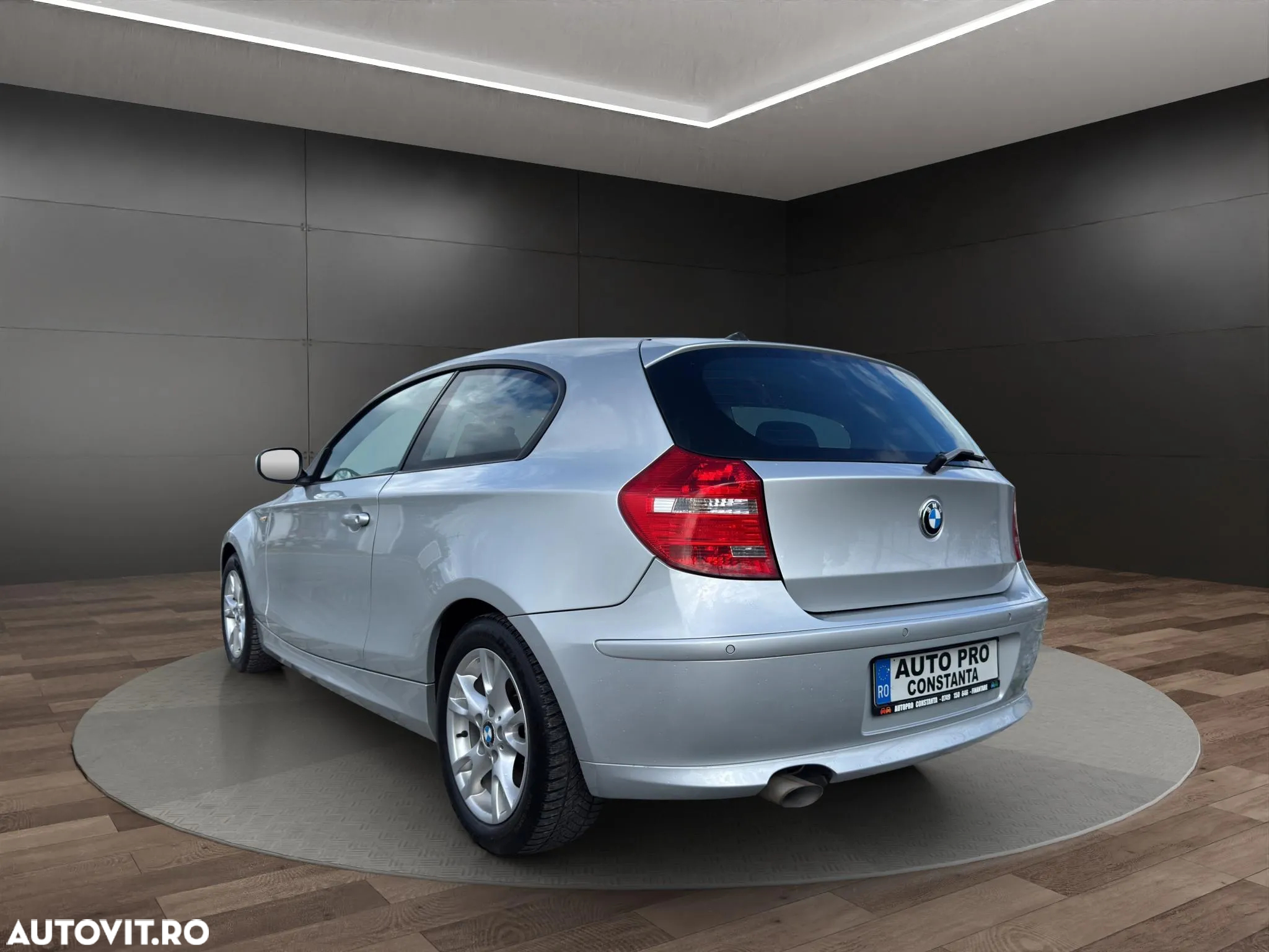 BMW Seria 1 118d DPF - 3