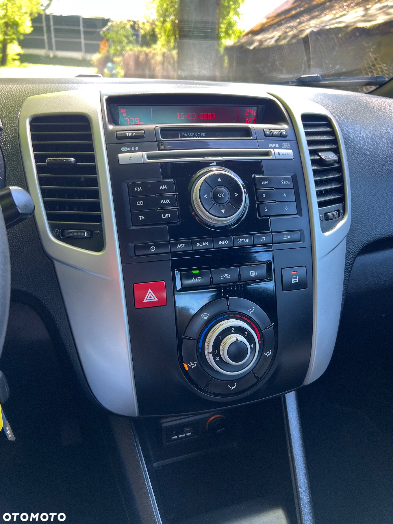 Kia Venga 1.4 S - 11