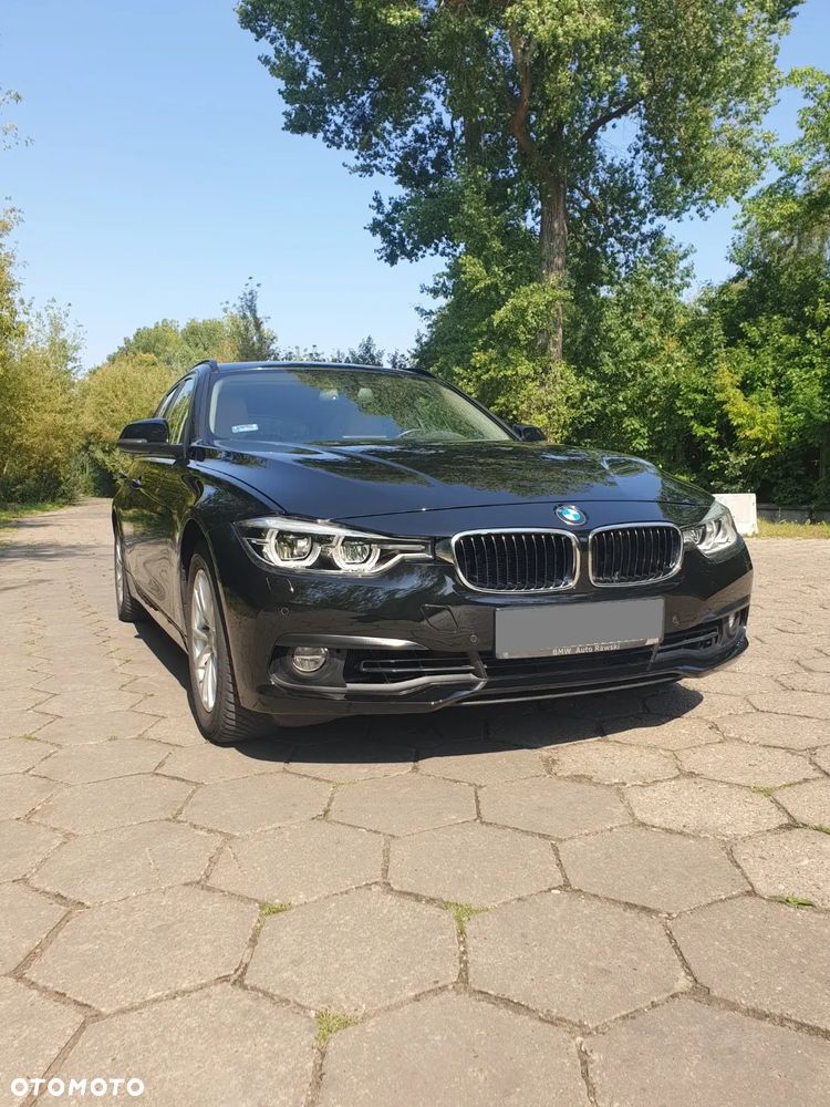 BMW Seria 3 318i - 1