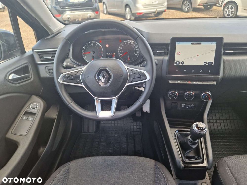 Renault Clio - 18