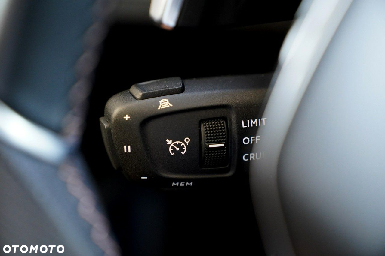 Peugeot 5008 - 24