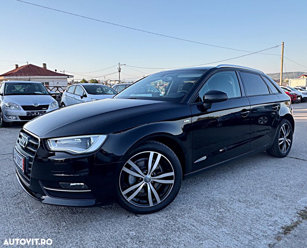 Audi A3 2.0 TDI Sportback S tronic S line Sportpaket - 1