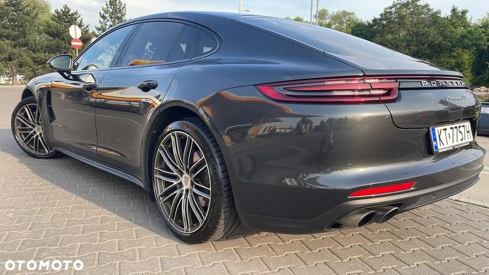 Porsche Panamera 4S Executive - 6