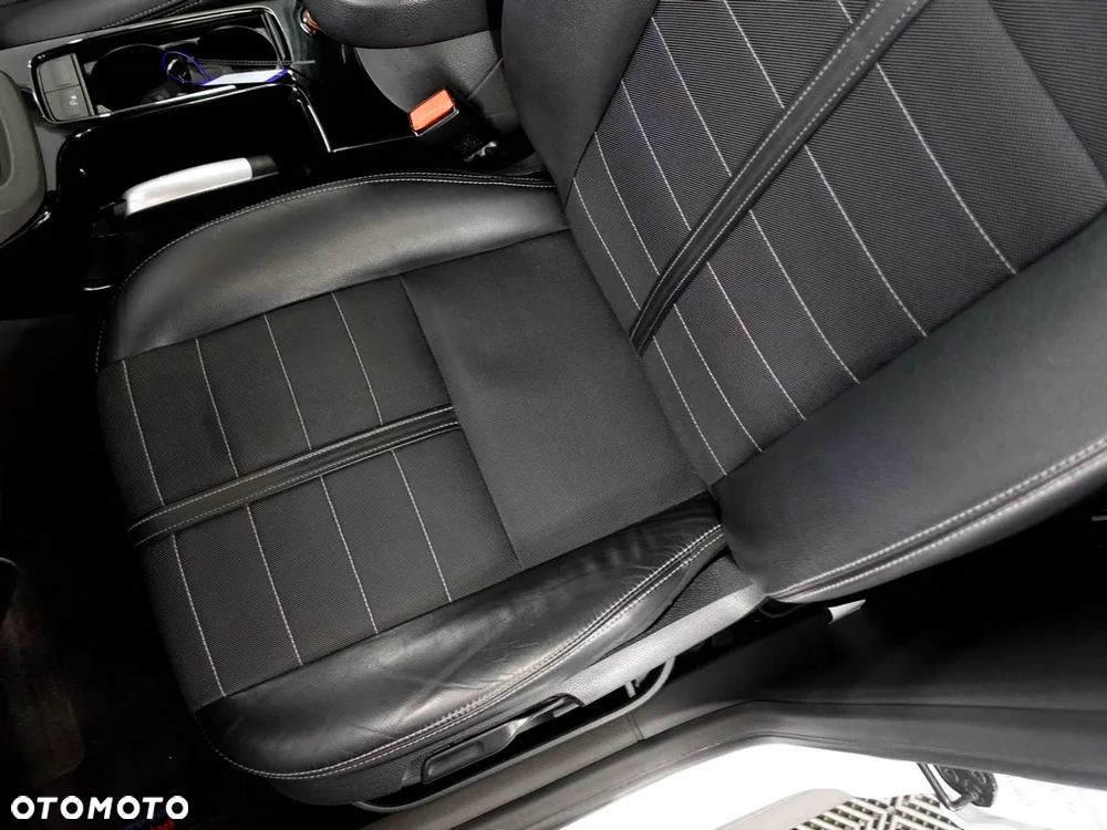 Ford Kuga 2.0 TDCi Titanium S - 13