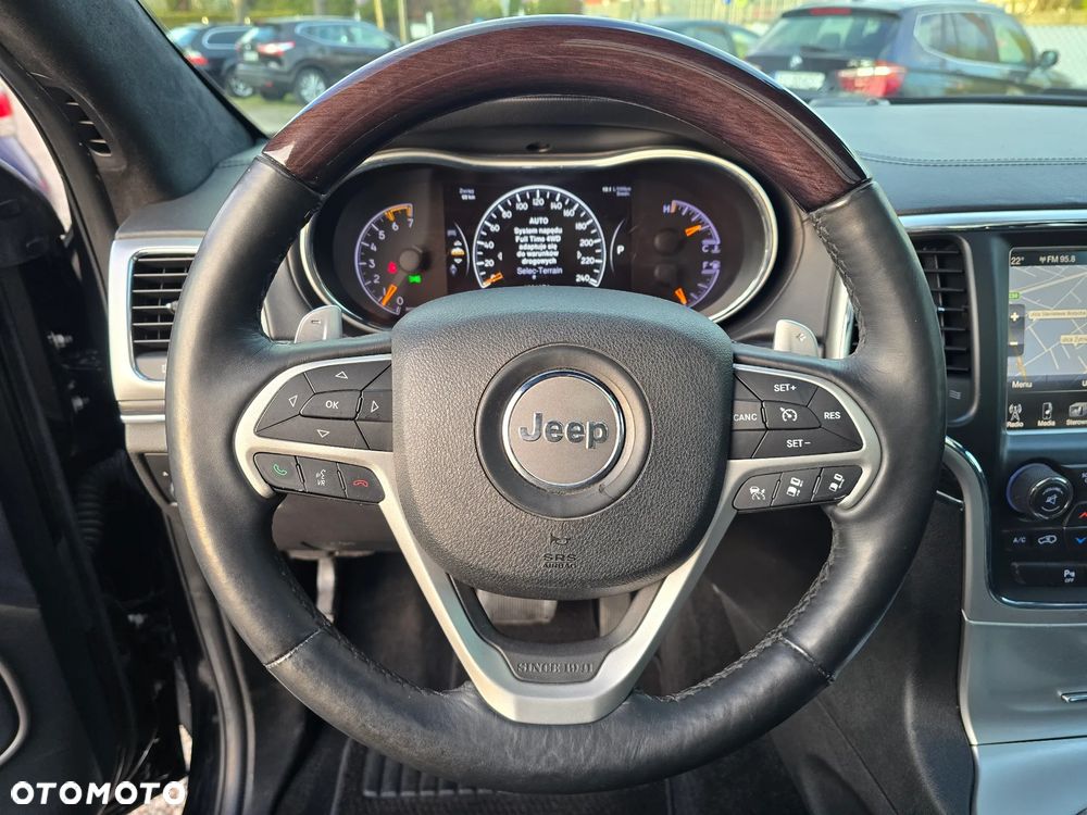 Jeep Grand Cherokee 5.7 V8 HEMI Summit - 25