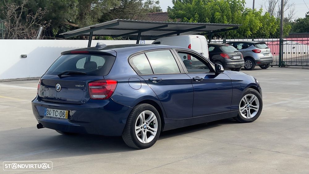 BMW 116 d EfficientDynamics Edition Urban Line - 4